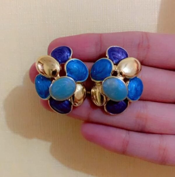 Regalis Premium Stainless Steel Stud Earing